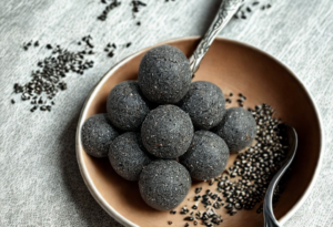 Sesame balls